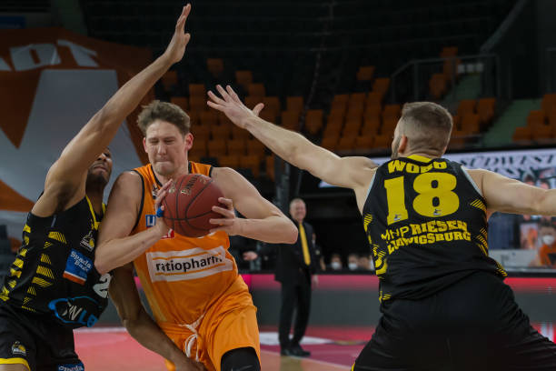 提供一些借 提供一些借