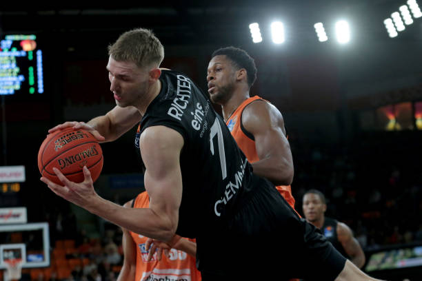 中的实时讨 中的实时讨